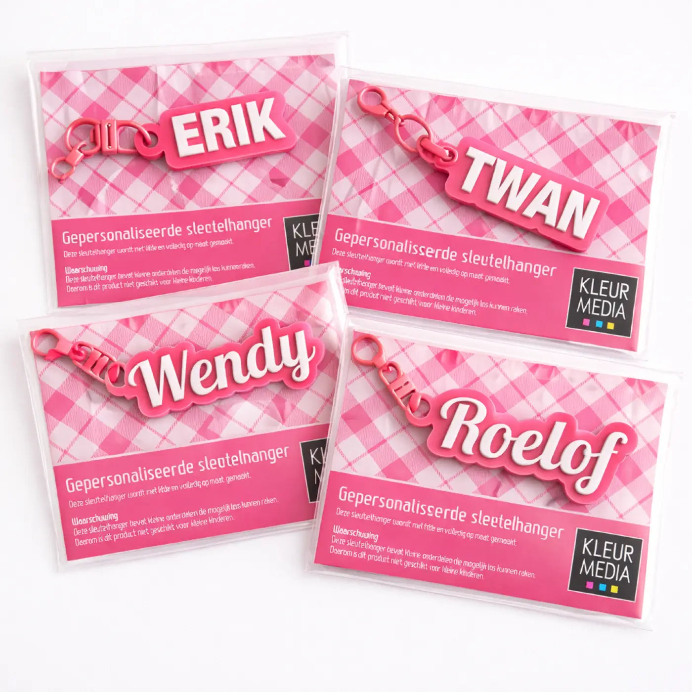 Roze sleutelhanger met naam tag van plastic en metalen ketting voor persoonlijke sleutelbundels